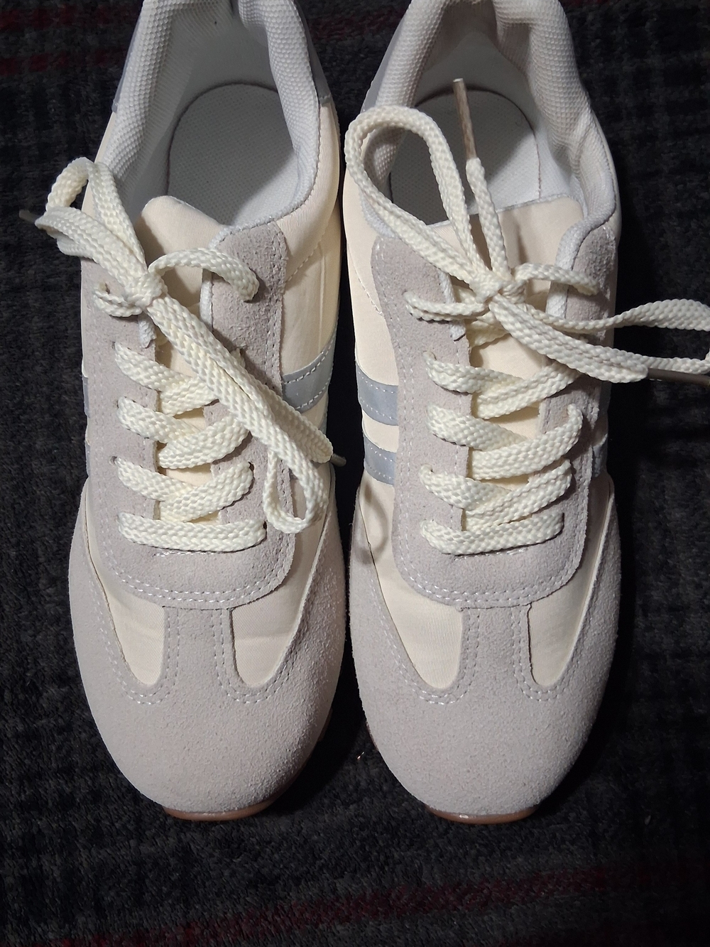 Casual Cream & Light Gray Women's Lace-Up Sneakers